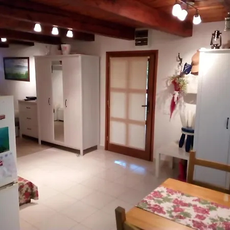 Pecsely Apartman Room photo