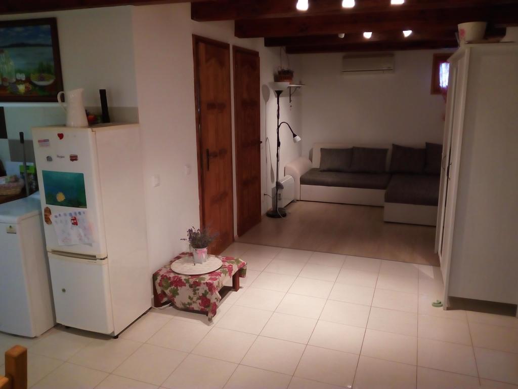 Apartment Pecsely Apartman